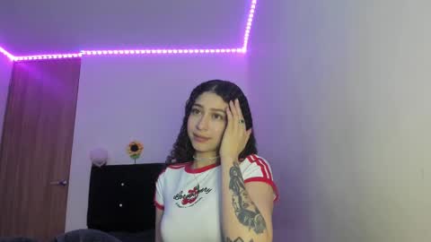 alice and amber online show from 02-25-25, 08:14