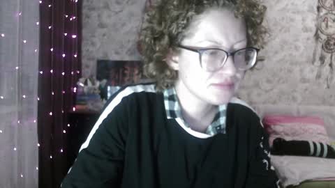 Snapshot of alice_peach chatting on 01-07-25, 05:20 bigclit daddy squirt bigdildo fit online show from 01-07-25, 05:20