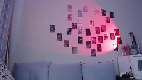 Snapshot of alice_perrez chatting on 02-16-25, 11:27 Alice and Mike online show from 02-16-25, 11:27