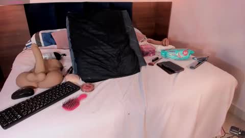 alice_simpson1 online show from 01-15-25, 11:53