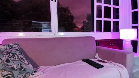 alice_simpson1 online show from 09-27-25, 11:48