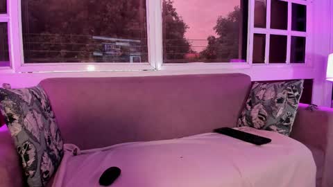 alice_simpson1 online show from 09-28-25, 11:48