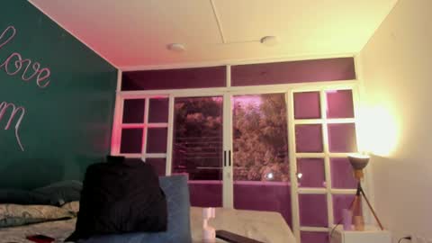 alice_simpson1 online show from 09-29-25, 12:54