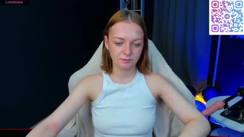 Cat online show from 10-07-25, 02:53