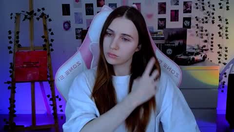 Snapshot of alicecharmy chatting on 10-18-25, 05:32 alicecharmy online show from 10-18-25, 05:32