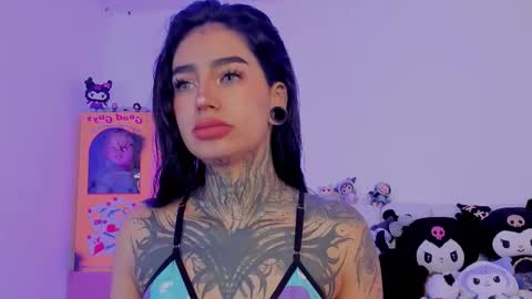 Alice  online show from 10-21-25, 04:41