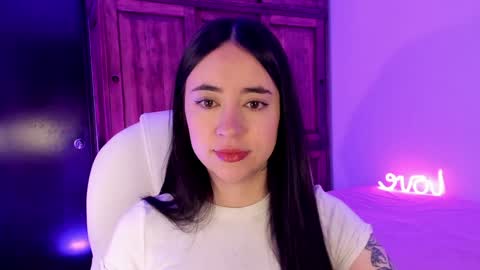 Aliceee  ..   97YP9VWGZHrefnav wishlist lists 1 online show from 01-10-25, 09:23