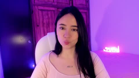 Aliceee  ..   97YP9VWGZHrefnav wishlist lists 1 online show from 02-13-25, 12:11