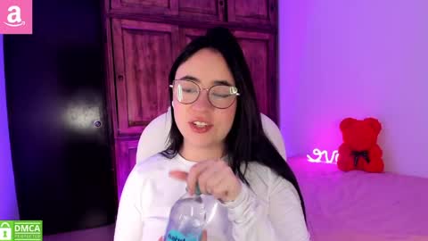 Aliceee  ..   97YP9VWGZHrefnav wishlist lists 1 online show from 04-06-26, 11:05