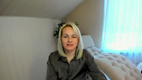 Alicee online show from 12-19-24, 09:29
