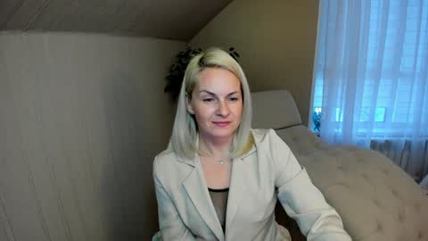 Alicee online show from 12-20-24, 12:27
