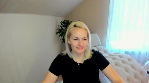 Alicee online show from 12-21-24, 08:18