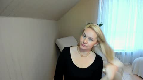 Alicee online show from 01-15-25, 07:26