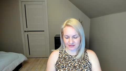 Alicee online show from 02-12-25, 06:51
