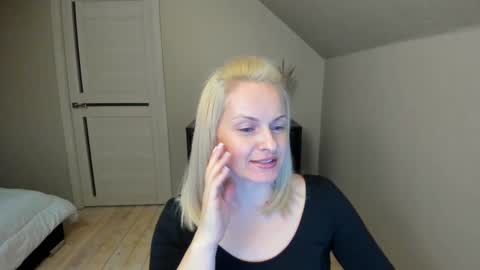 Alicee online show from 02-13-25, 06:59