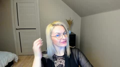 Alicee online show from 02-26-25, 07:27