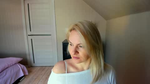 Alicee online show from 03-06-25, 09:36