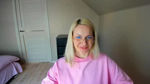 Alicee online show from 03-11-25, 12:28