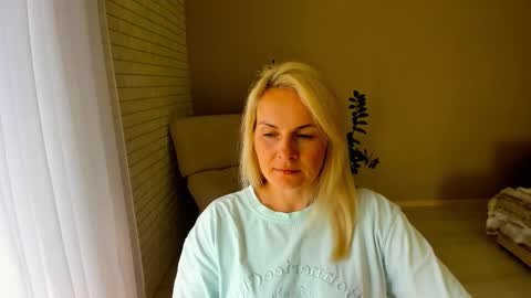 Alicee online show from 09-22-25, 09:22