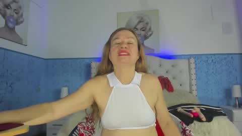 alicee_mature4 online show from 10-15-25, 11:16