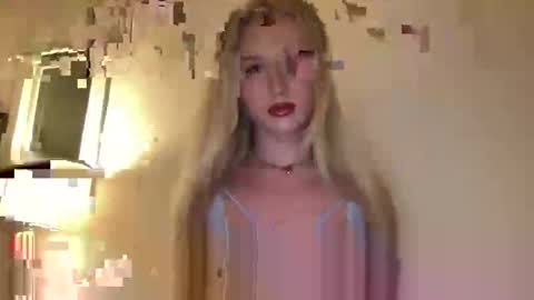 Snapshot of alicegreyyy chatting on 01-09-26, 03:42 Alice online show from 01-09-26, 03:42