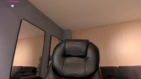 Alice online show from 02-24-25, 01:57