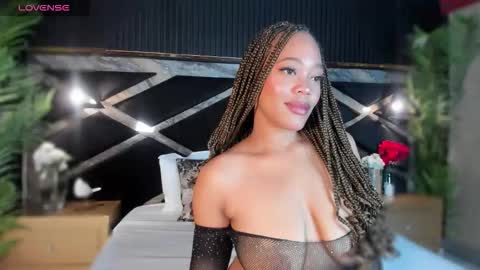 Snapshot of alicekings_ chatting on 10-28-25, 04:27 Alice  online show from 10-28-25, 04:27