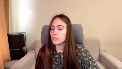 Snapshot of alicekollt chatting on 10-13-25, 08:14 alicekollt online show from 10-13-25, 08:14