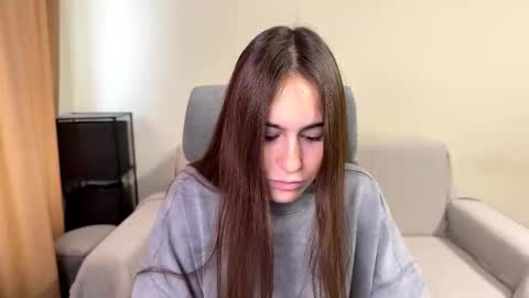 Snapshot of alicekollt chatting on 10-21-25, 07:42 alicekollt online show from 10-21-25, 07:42