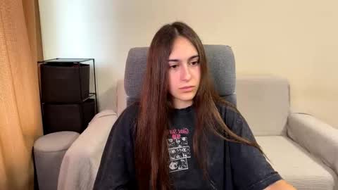 Snapshot of alicekollt chatting on 11-06-25, 10:16 alicekollt online show from 11-06-25, 10:16