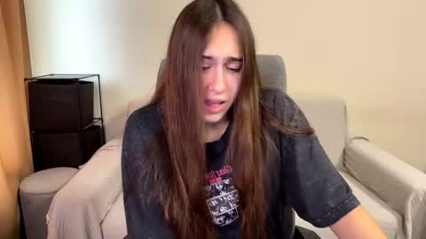 Snapshot of alicekollt chatting on 11-07-25, 09:31 alicekollt online show from 11-07-25, 09:31