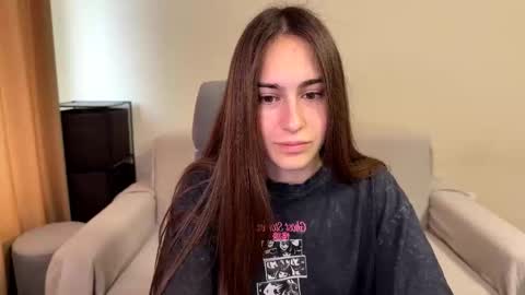 Snapshot of alicekollt chatting on 11-17-25, 08:20 alicekollt online show from 11-17-25, 08:20