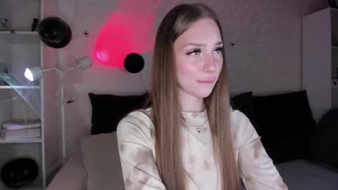 Alice online show from 11-02-25, 04:15