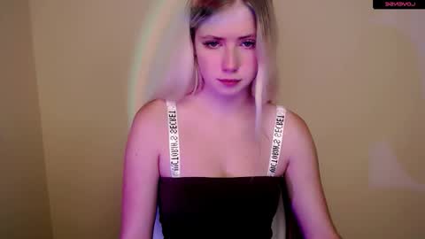 Alice online show from 10-04-25, 01:31