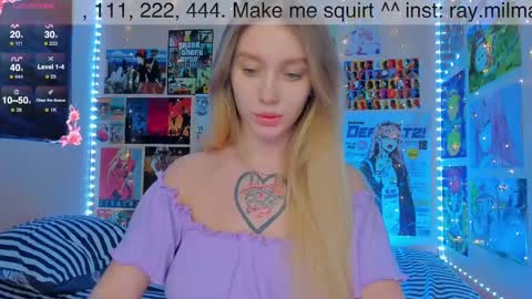 Snapshot of alicemilman chatting on 01-10-25, 12:26 Alice  online show from 01-10-25, 12:26