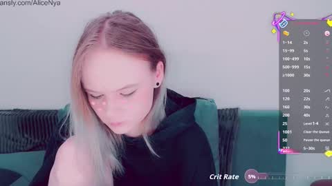 Snapshot of alicenya chatting on 10-16-25, 04:46 Alice online show from 10-16-25, 04:46