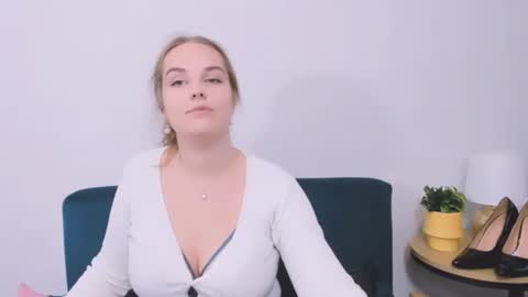 alicesensitive online show from 01-13-26, 01:05