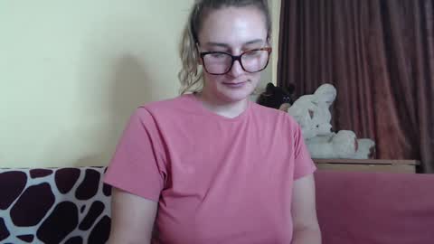 Snapshot of alicesweet_21 chatting on 01-23-25, 07:22 Alice online show from 01-23-25, 07:22