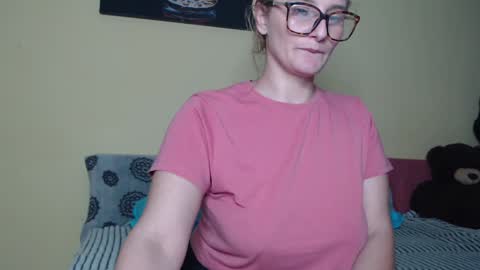 Snapshot of alicesweet_21 chatting on 01-26-25, 11:50 Alice online show from 01-26-25, 11:50