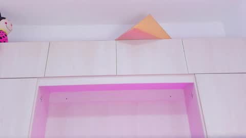 Snapshot of alicethunder_ chatting on 02-16-25, 03:27 A L I C E T H U N D E R online show from 02-16-25, 03:27