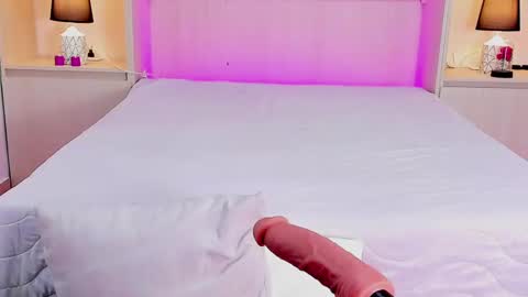 Snapshot of alicethunder_ chatting on 02-23-25, 04:17 A L I C E T H U N D E R online show from 02-23-25, 04:17