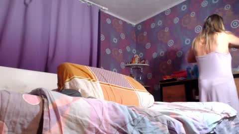 alicewetsquirt online show from 02-12-25, 04:23