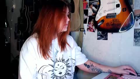 Snapshot of alicewinchesterr chatting on 12-02-24, 01:46 Alice online show from 12-02-24, 01:46