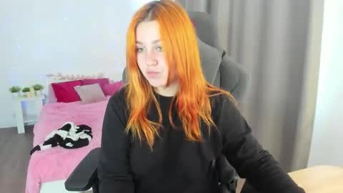 Snapshot of alicewinchesterr chatting on 10-02-25, 10:33 Alice online show from 10-02-25, 10:33