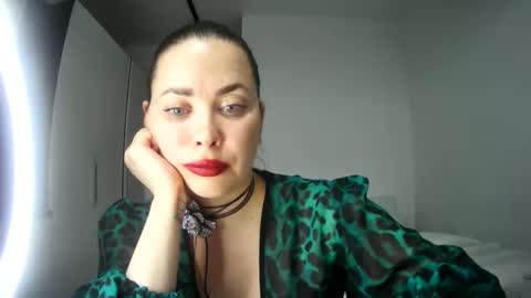 Snapshot of alicexfresh chatting on 03-09-25, 08:31 AlicexFresh online show from 03-09-25, 08:31