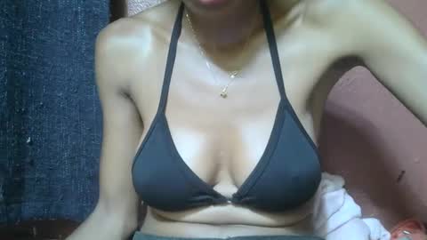 Snapshot of alicia253177 chatting on 02-10-25, 04:58 alicia253177 online show from 02-10-25, 04:58