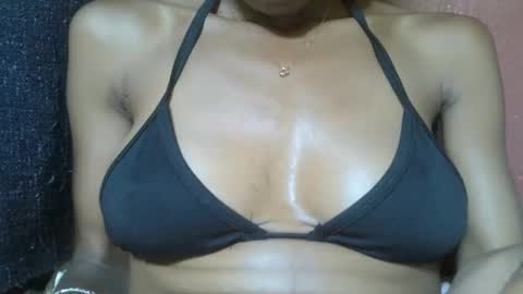 Snapshot of alicia253177 chatting on 03-11-25, 06:30 alicia253177 online show from 03-11-25, 06:30