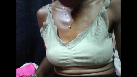 Snapshot of alicia253177 chatting on 09-16-25, 02:56 alicia253177 online show from 09-16-25, 02:56