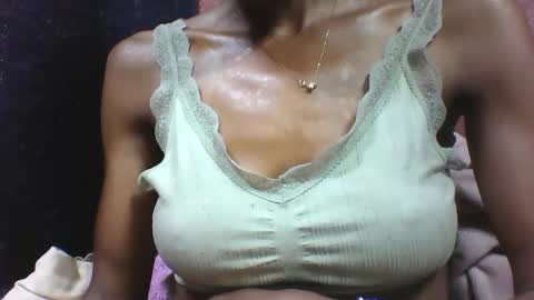 Snapshot of alicia253177 chatting on 09-16-25, 05:25 alicia253177 online show from 09-16-25, 05:25