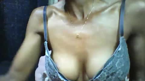 Snapshot of alicia253177 chatting on 09-18-25, 05:37 alicia253177 online show from 09-18-25, 05:37